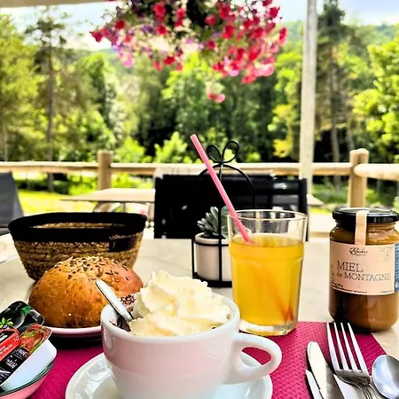 营地 Village De Et La Pierre De L'aigle