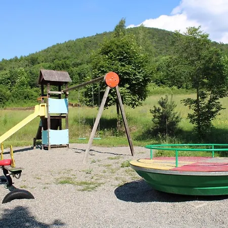 Village De Et La Pierre De L'aigle 营地 *