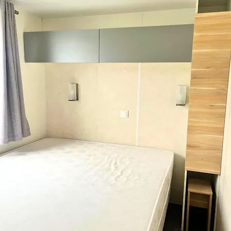 Village De Et La Pierre De L'aigle La Bréole