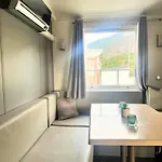 مكان تخييم Villages De Et La Pierre De L'aigle *