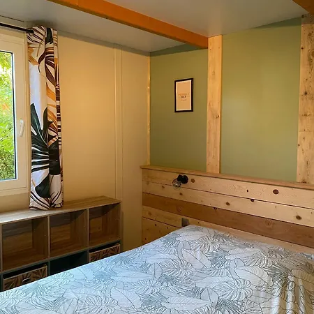 Village De Et La Pierre De L'aigle * La Bréole