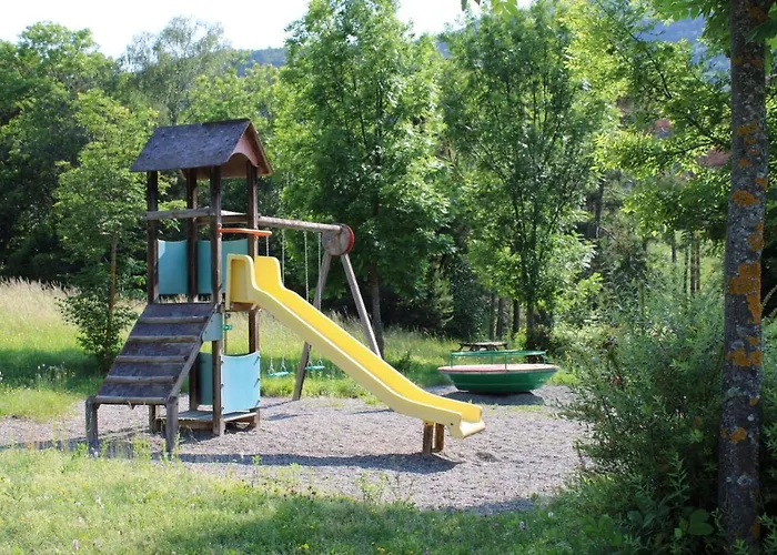 Campsite Village De Et La Pierre De L'aigle La Breole