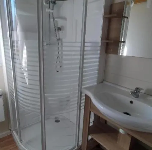 Village De Et La Pierre De L'aigle * La Breole