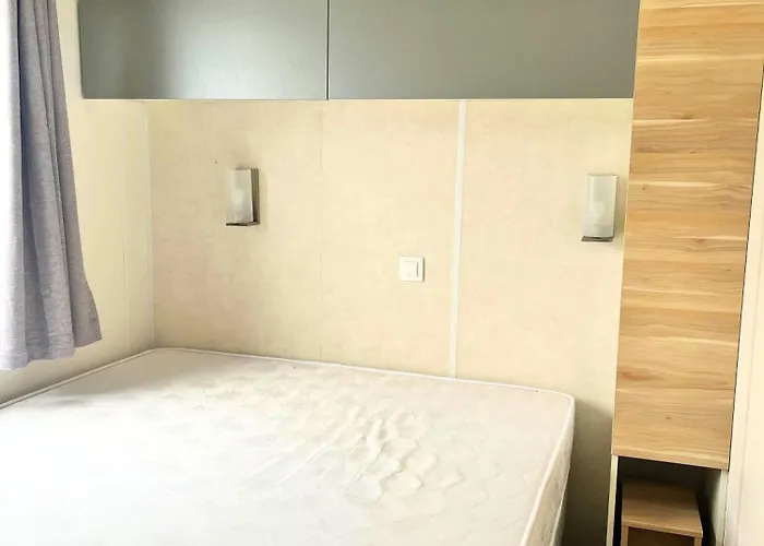 Village De Et La Pierre De L'aigle La Breole