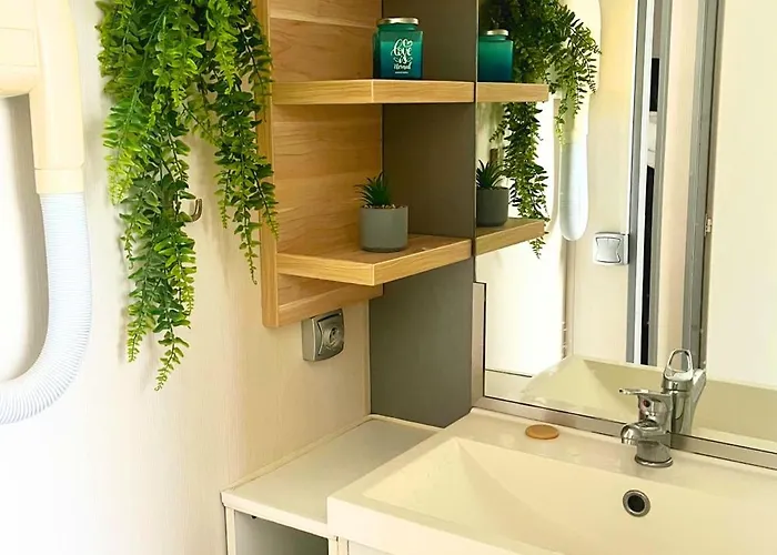 Village De Et La Pierre De L'aigle * La Breole